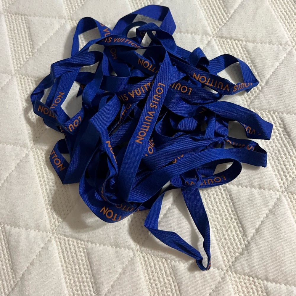 Authentic LV Ribbons - Picture 3 of 3